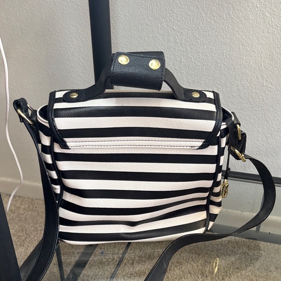 Betsey Johnson Black and White Striped Crossbody Bag - Picture 3 of 9